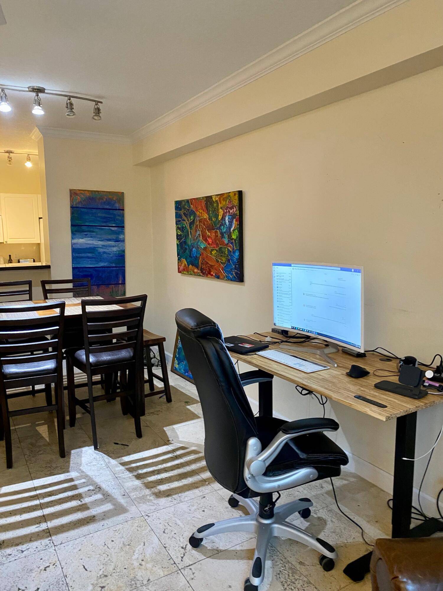 West Palm Beach, FL 33401,580 S Sapodilla AVE 204