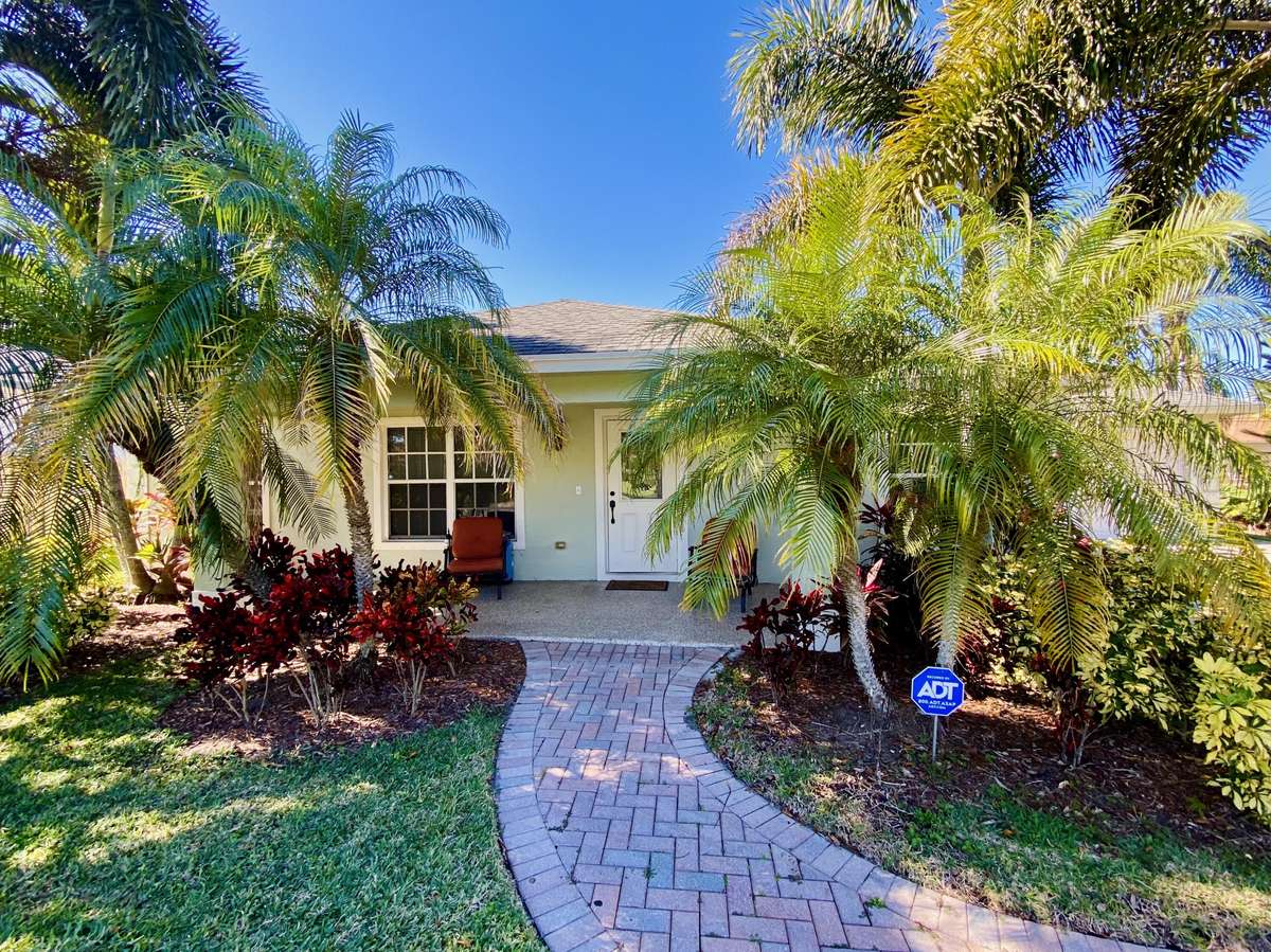 Lake Worth, FL 33462,6695 Venetian DR