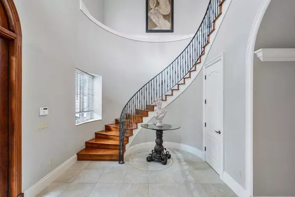 Lantana, FL 33462,804 E Marbella Lane