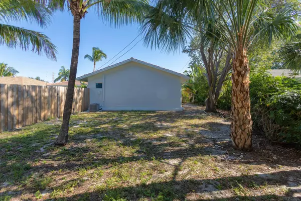 Deerfield Beach, FL 33441,159 NE 5th AVE 1