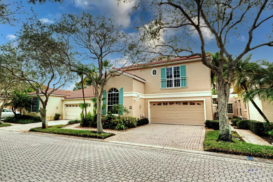 44 Via Del Corso, Palm Beach Gardens, FL 33418