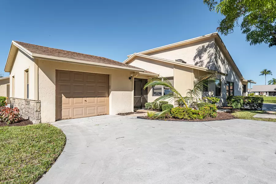 2535 NW 10th ST, Delray Beach, FL 33445