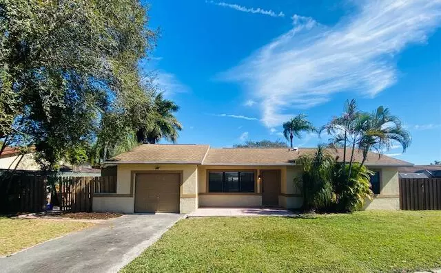 18437 Spanish Isle PL, Boca Raton, FL 33496