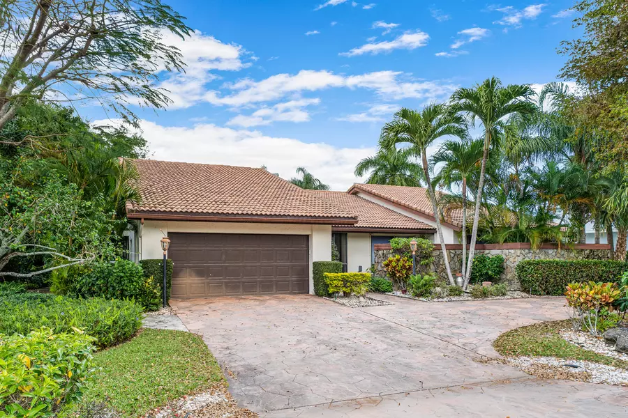 3527 Pine Lake CT, Delray Beach, FL 33445