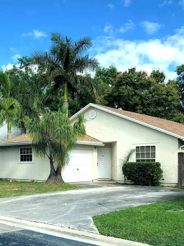 Lake Worth, FL 33462,6028 Lace Wood CIR