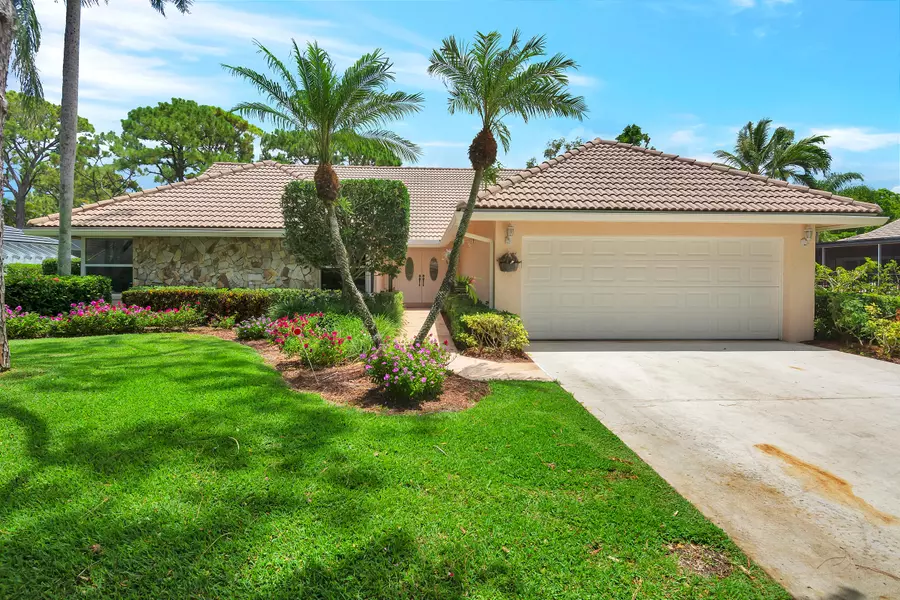 2422 NW 40th CIR, Boca Raton, FL 33431