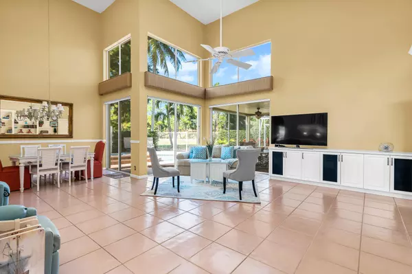 Boca Raton, FL 33496,17137 Newport Club DR