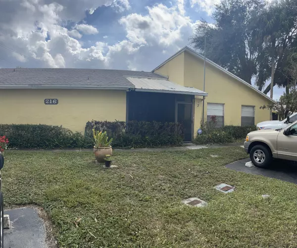 216 Sparrow DR 3, Royal Palm Beach, FL 33411