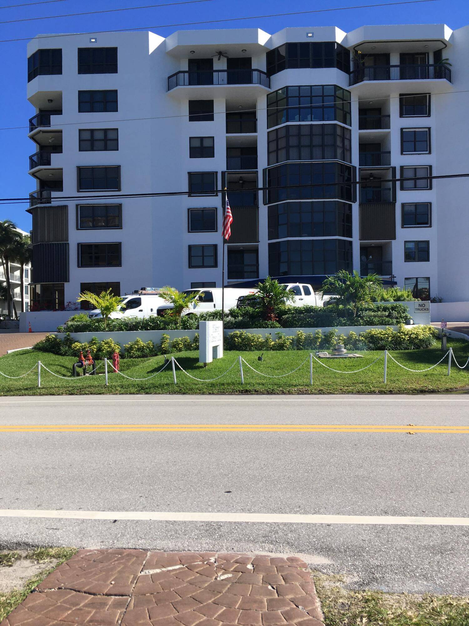 1155 Hillsboro Mile 704, Hillsboro Beach, FL 33062