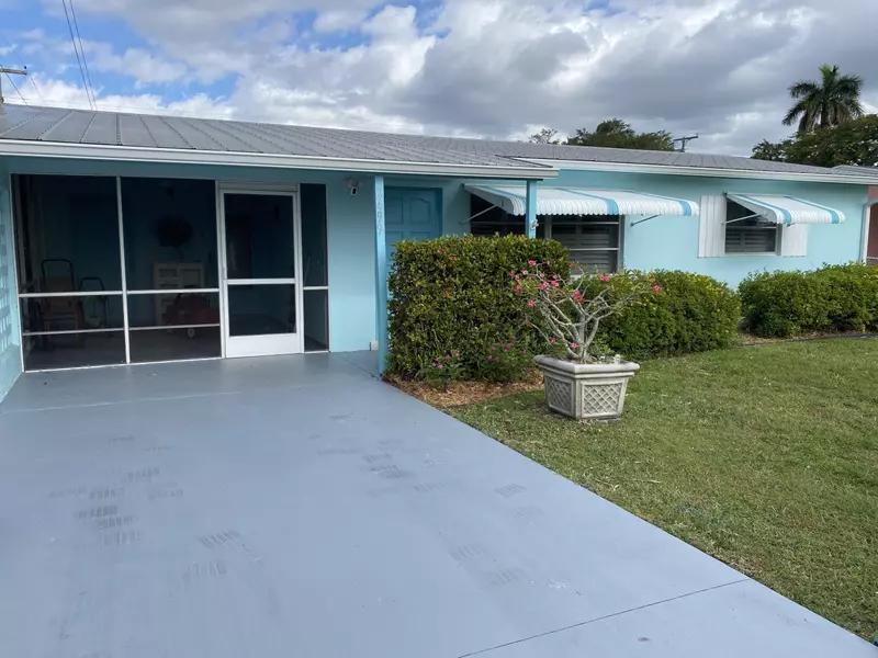 2499 SE Madison ST, Stuart, FL 34997