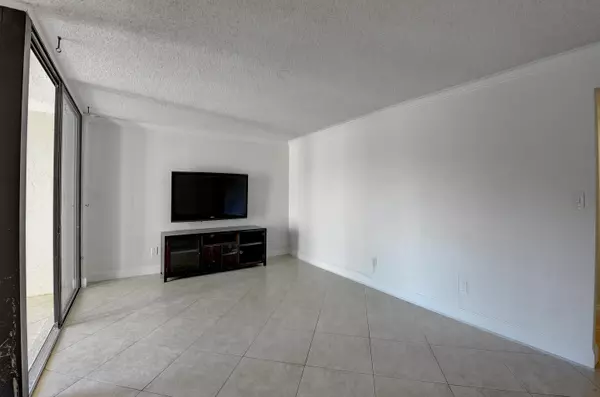 Delray Beach, FL 33444,2025 Lavers CIR D108