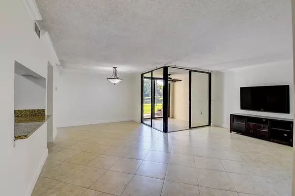 Delray Beach, FL 33444,2025 Lavers CIR D108