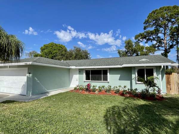 1641 SW Alvaton AVE, Port Saint Lucie, FL 34953