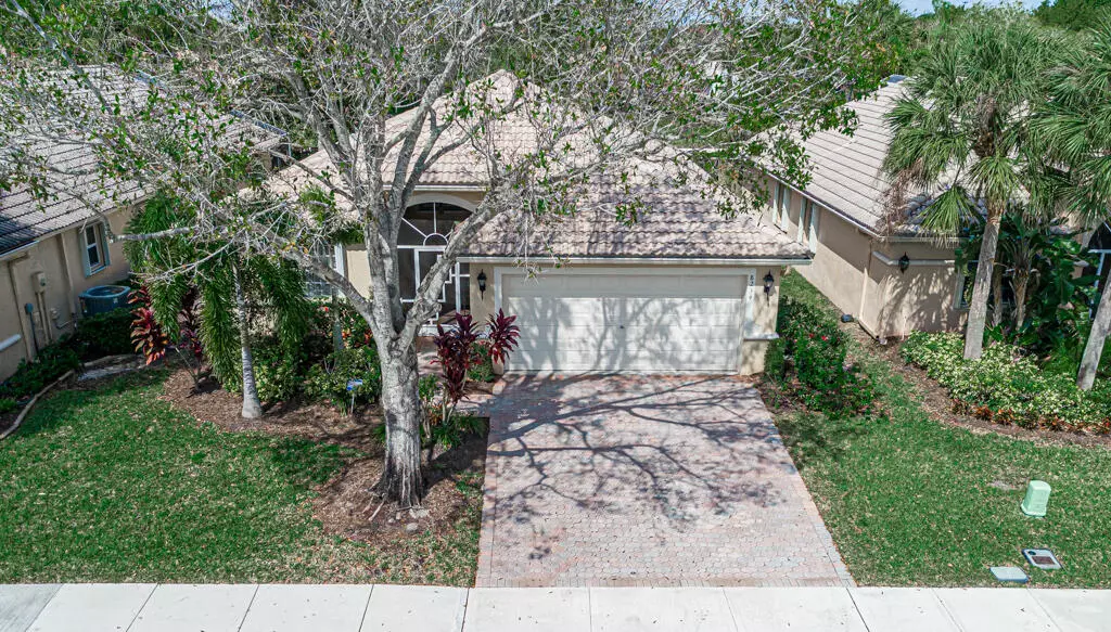 8234 Duomo CIR, Boynton Beach, FL 33472