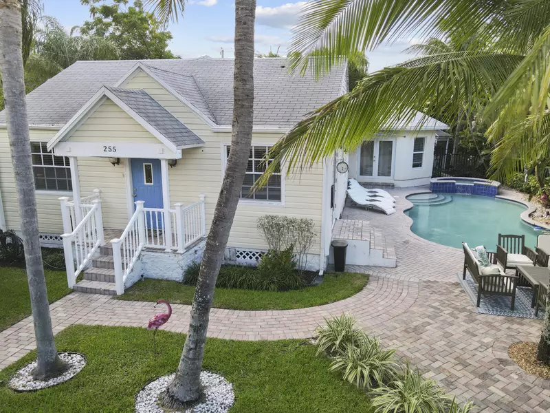 255 NE 12th ST, Delray Beach, FL 33444