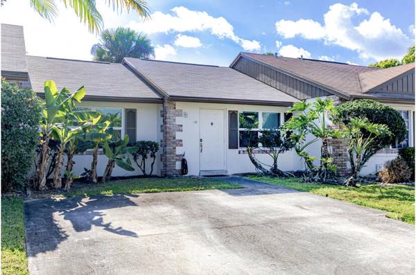 138 Doe TRL, Jupiter, FL 33458