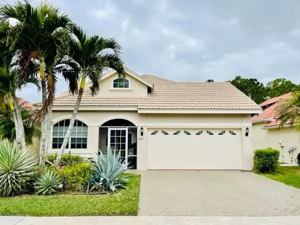 627 SW Andros CIR, Port Saint Lucie, FL 34986