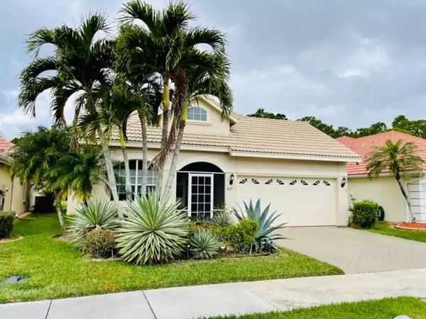 Port Saint Lucie, FL 34986,627 SW Andros CIR