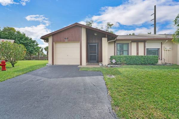 5376 Viburnum CIR,  Delray Beach,  FL 33484