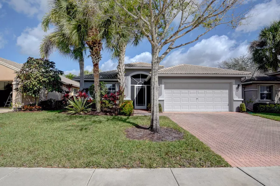 8226 Duomo CIR, Boynton Beach, FL 33472