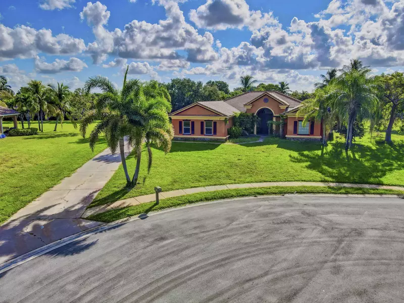 4372 Hunting TRL, Lake Worth, FL 33467