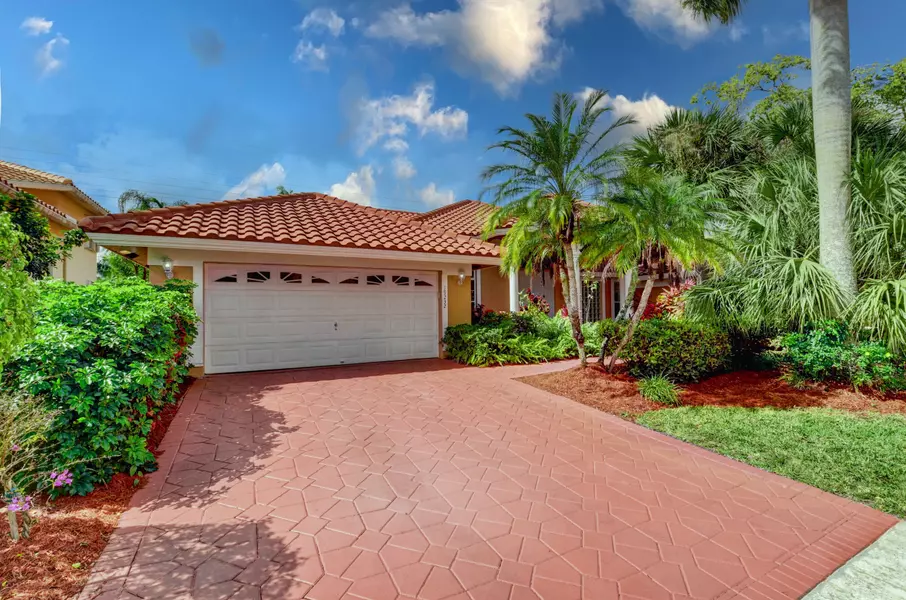 19232 Cloister Lake LN, Boca Raton, FL 33498