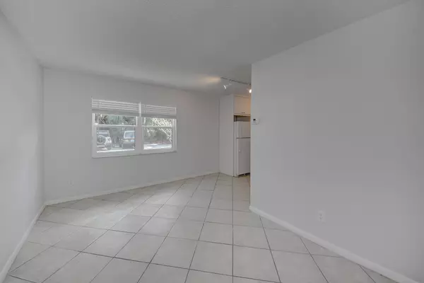 Stuart, FL 34996,333 SE Martin AVE 34