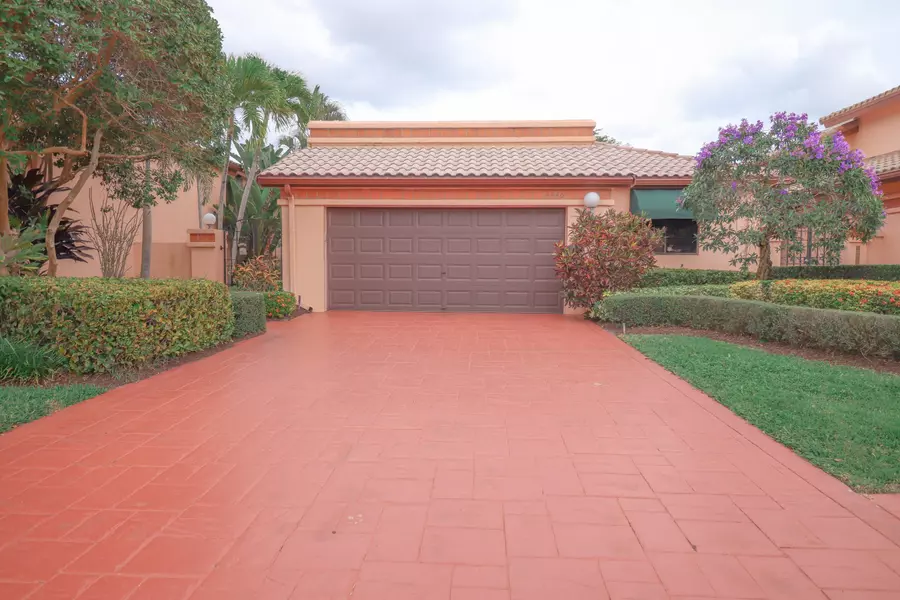 6440 Via Rosa, Boca Raton, FL 33433