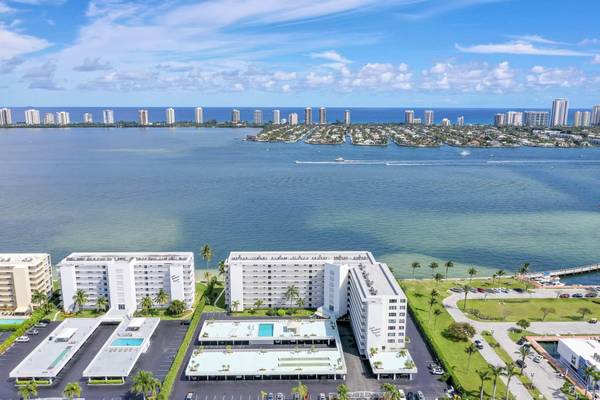 301 Lake Shore DR 103, Lake Park, FL 33403