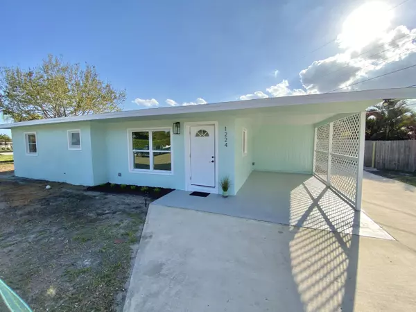 Jensen Beach, FL 34957,1224 NE White Pine TER