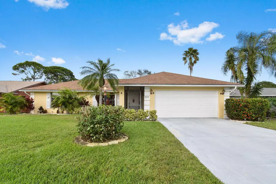 357 NE Gulfstream AVE, Port Saint Lucie, FL 34983