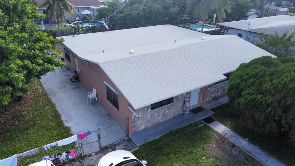 19851 NW 1st AVE, Miami Gardens, FL 33169