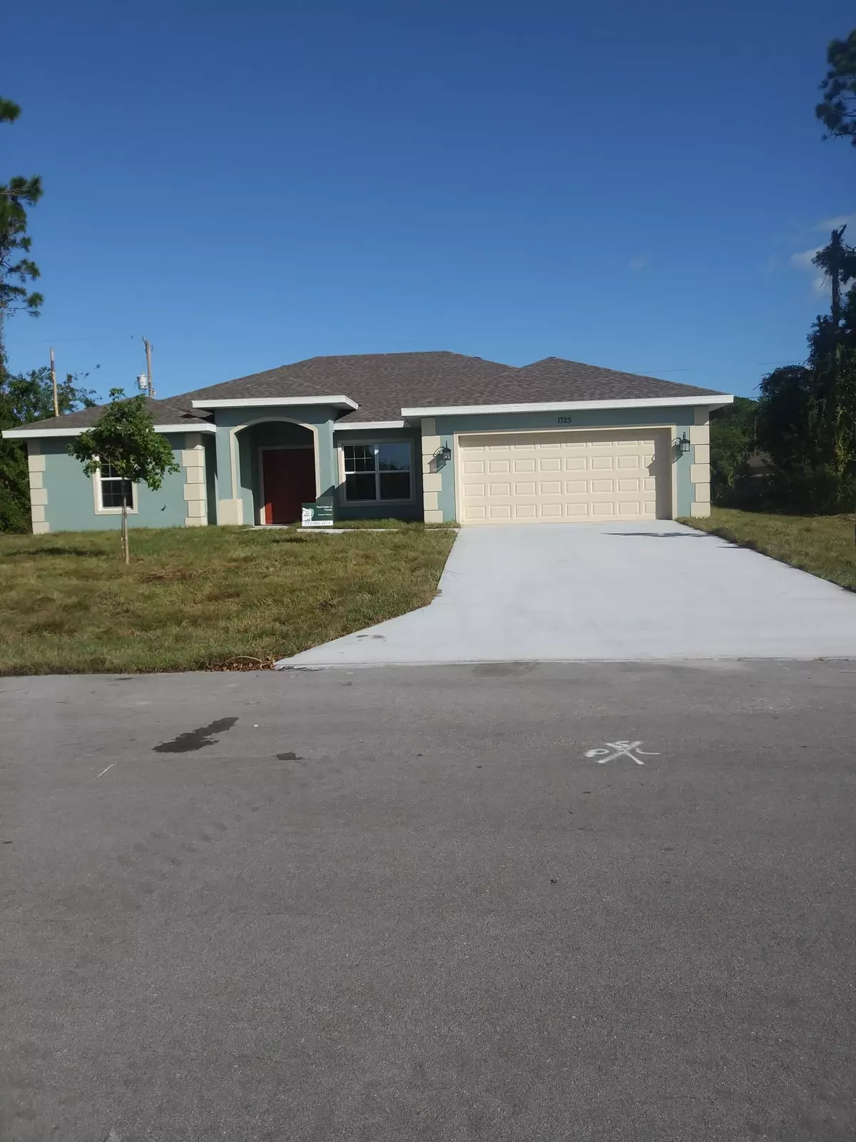 Port Saint Lucie, FL 34953,1725 SW Finch LN