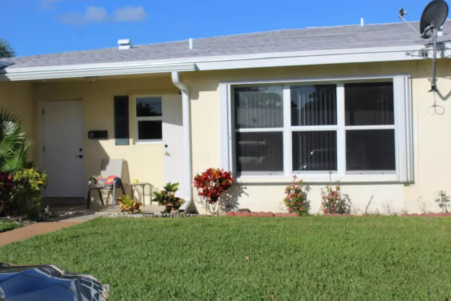 3211 Park LN B, Boynton Beach, FL 33435