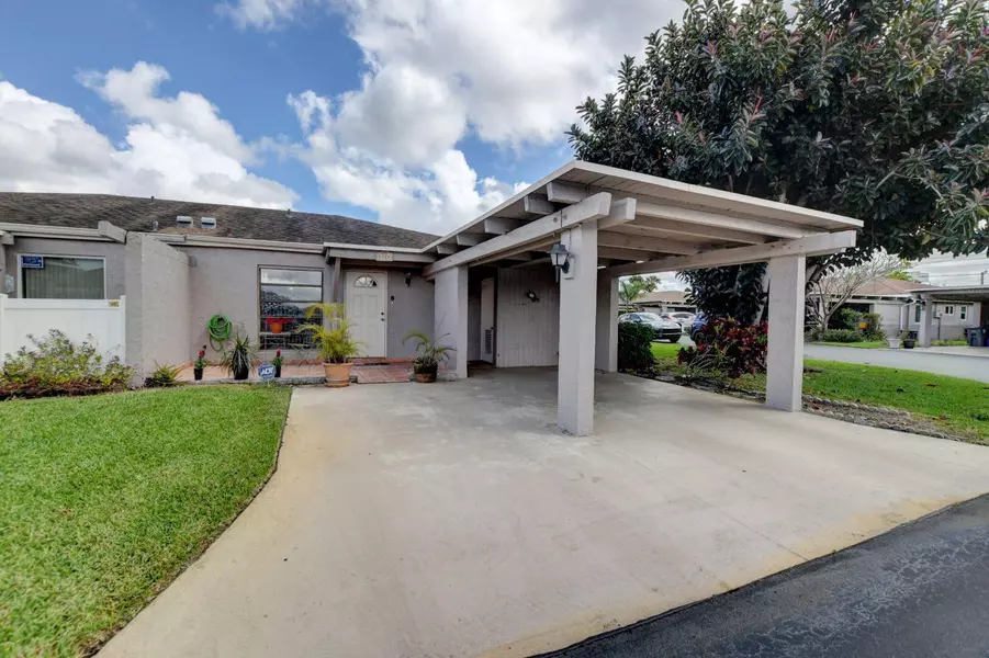 6724 Moonlit Drive DR, Delray Beach, FL 33446