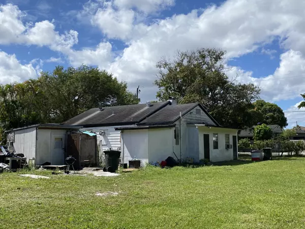 2660 NW 19 AVE, Oakland Park, FL 33311