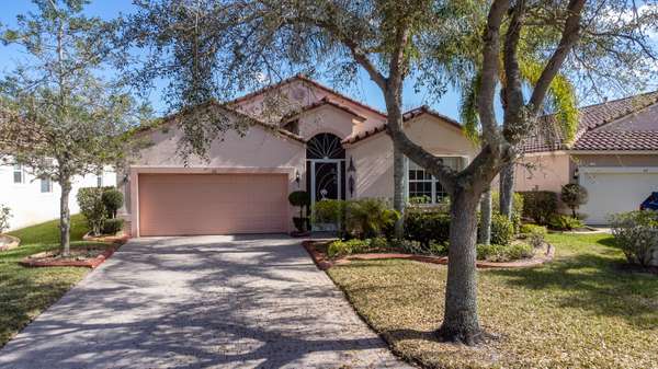 311 NW Springview LOOP, Port Saint Lucie, FL 34986