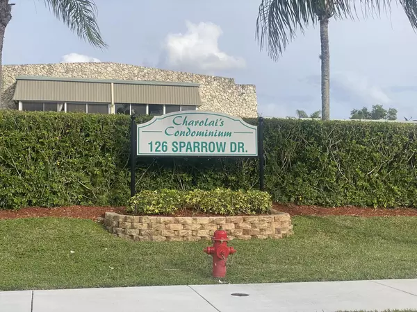 Royal Palm Beach, FL 33411,126 Sparrow DR 15b