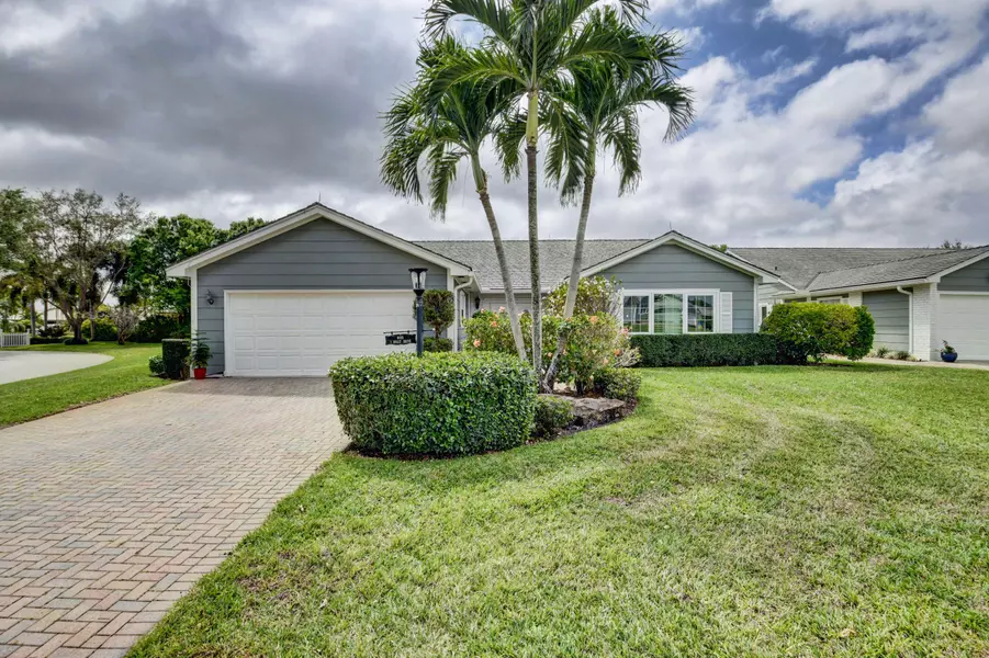 1 Holly DR, Boynton Beach, FL 33436