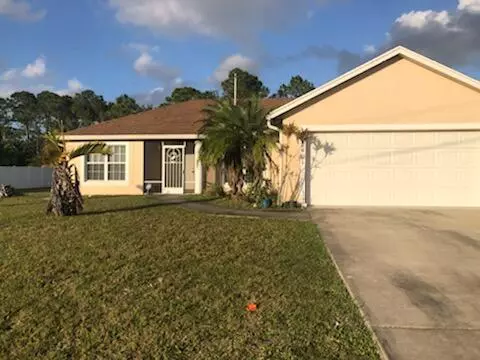 2401 SW SW Fairgreen RD, Port Saint Lucie, FL 34953