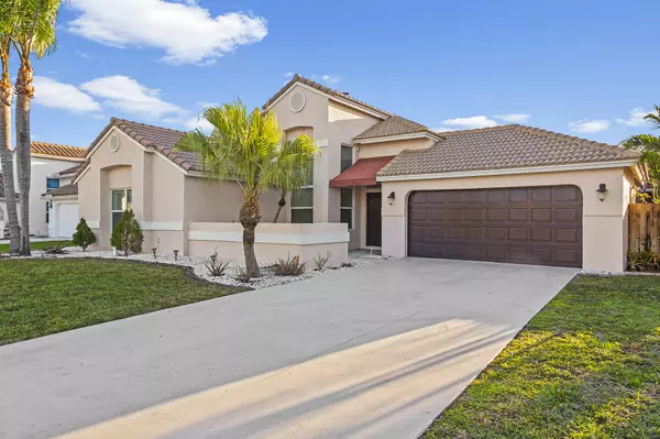 29 Dogwood CIR, Boynton Beach, FL 33436