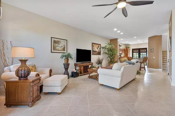 Tequesta, FL 33469,202 Del Sol CIR