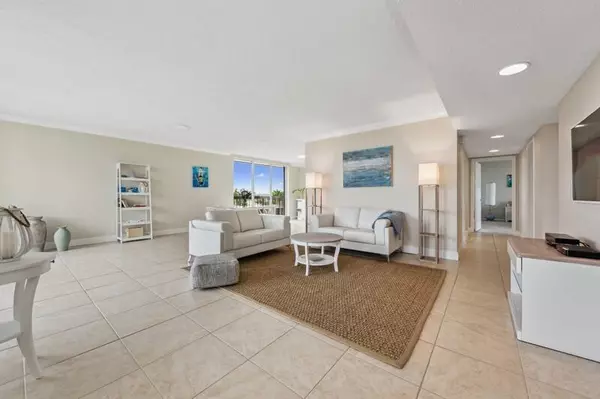 Delray Beach, FL 33483,120 S Ocean BLVD 4f