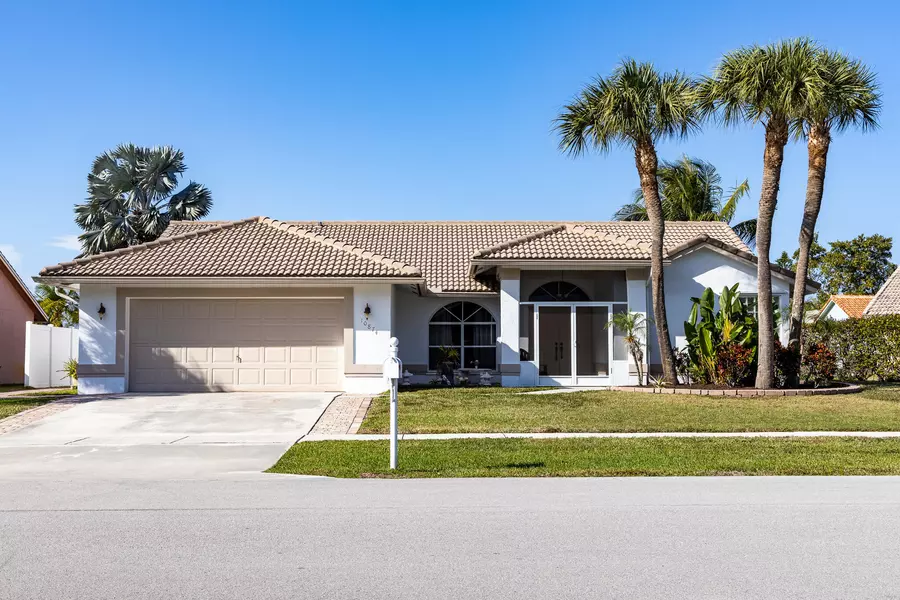 10874 Paso Fino DR, Lake Worth, FL 33449