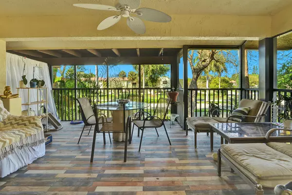 Delray Beach, FL 33483,95 Pelican Pointe DR 2010