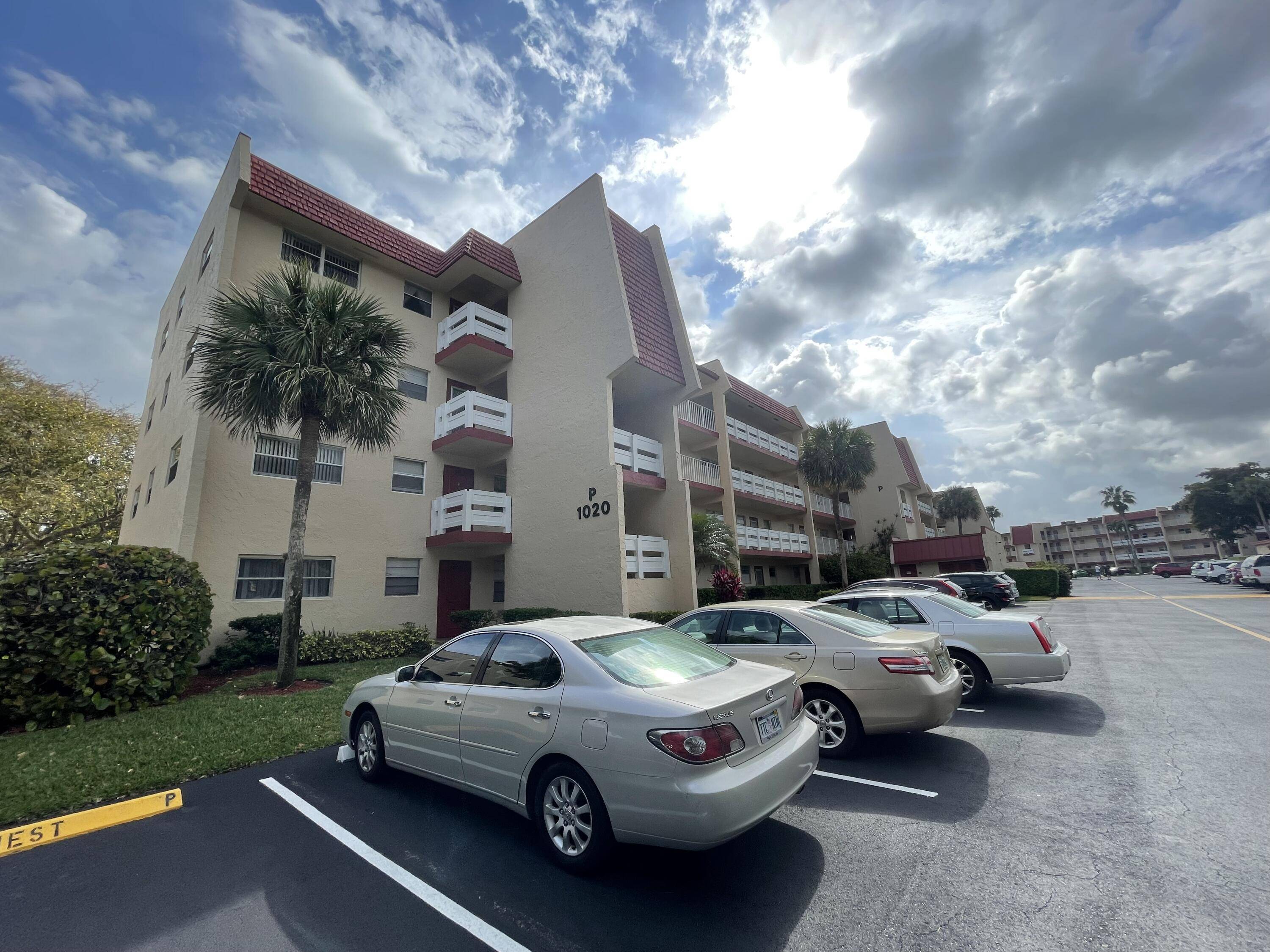 1020 Country Club DR 301, Margate, FL 33063