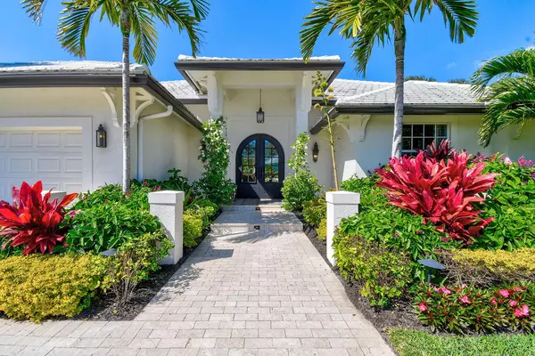 Jupiter Inlet Colony, FL 33469,189 Shelter LN