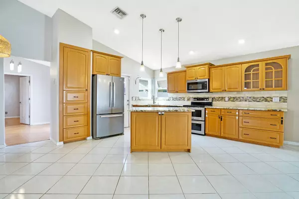 Boynton Beach, FL 33437,6333 Bengal CIR