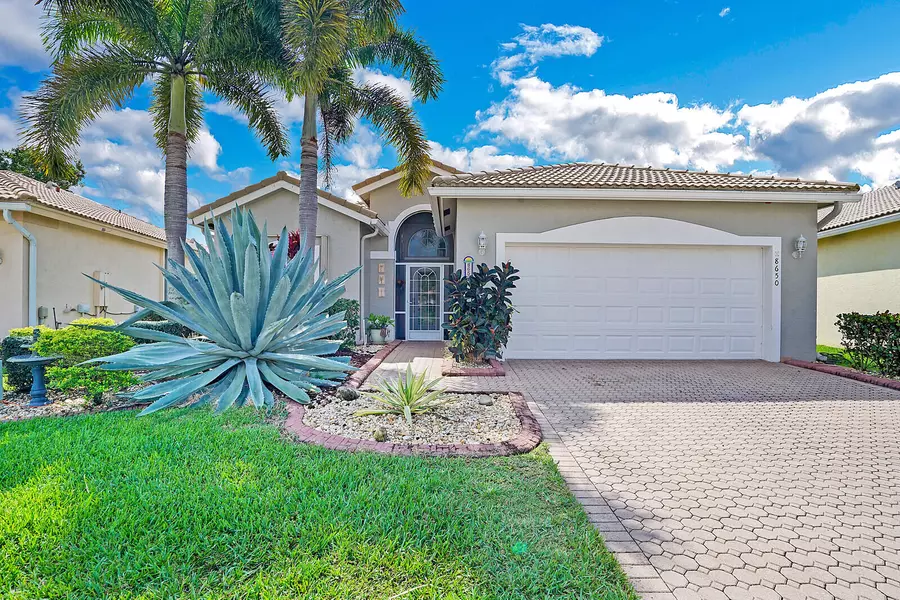 8650 Pine Cay, West Palm Beach, FL 33411