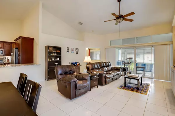 Royal Palm Beach, FL 33411,146 Paradise CRES